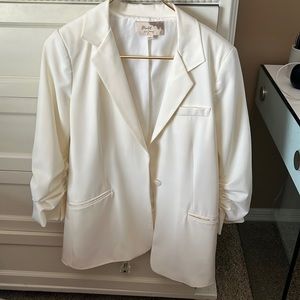Elizabeth and James off white blazer